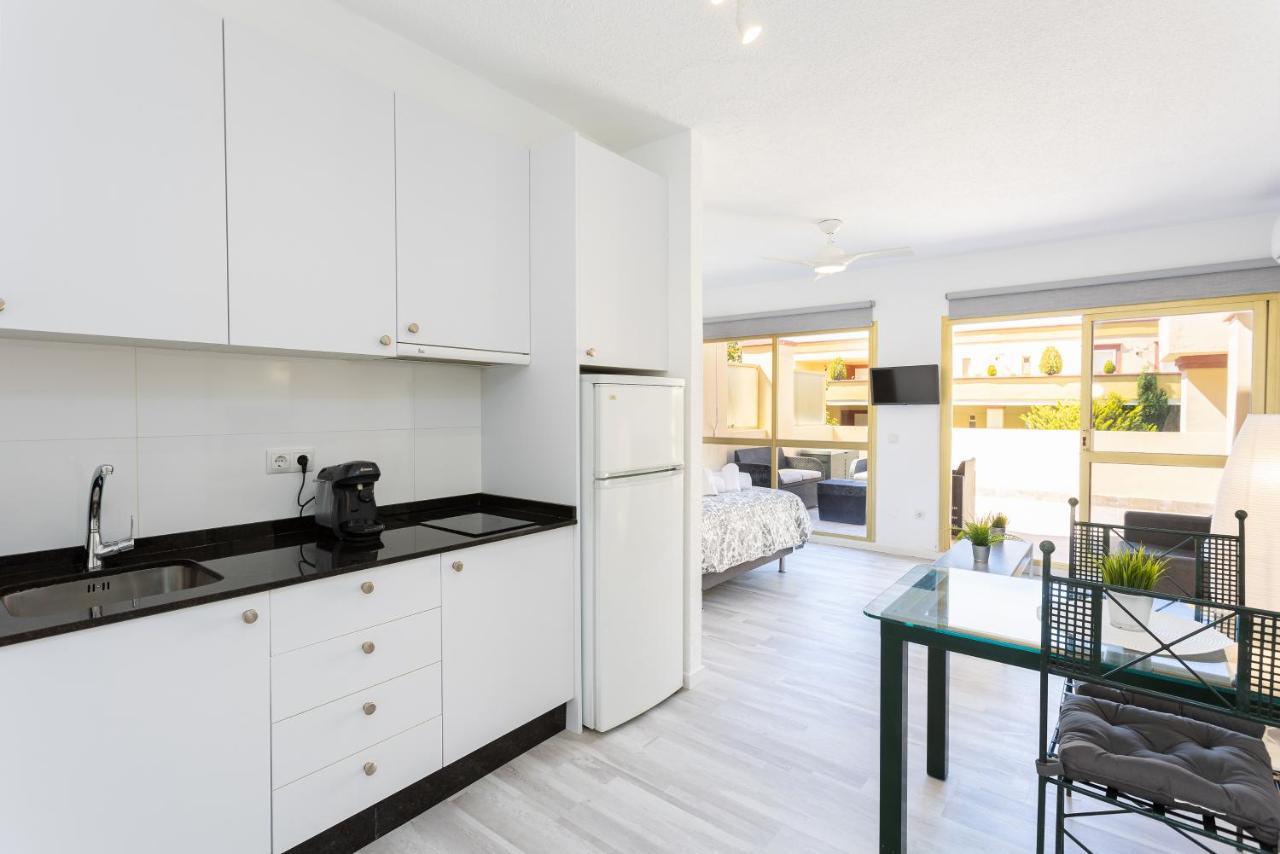 Romana Playa 323 Apartment By Ghr Rentals Marbella Eksteriør bilde